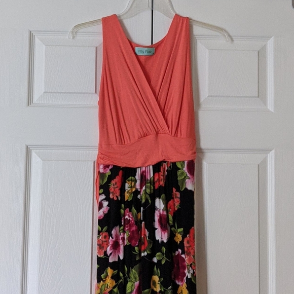 Filly Flair Dresses & Skirts - Filly Flair maxi black & coral floral print dress